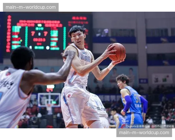 CBA半决赛G1：新疆广汇主场力克广东宏远，外援多米尼克·琼斯贡献准三双