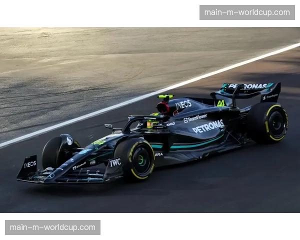 F1七冠王汉密尔顿否认即将退役，称仍有动力竞争