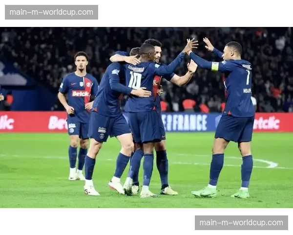 洛里昂1-1战平巴黎FC，迪昂破门延续2026年火热状态